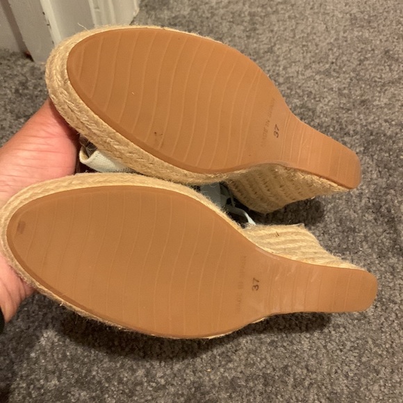 🌸🌺💕 BURBERRY ESPADRILLES (Made in Spain) - Picture 7 of 16